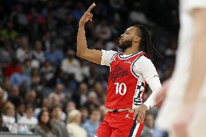 双赢生意！加兰到快船后在场累计赢55分 下场累计输8分_24直播网