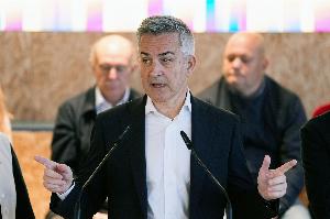 丰特：拉波尔塔已没有能力向导巴萨，，，，我们比他有更多的精神_24直播网