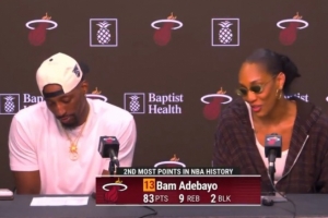 女友助阵！阿贾：天主对阿德巴约特殊眷顾 天主不会对他开玩笑_24直播网