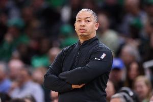 卢：对赛季末段的冲刺有信心  我们会是一支很是优异的球队_24直播网