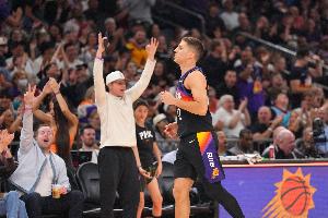 吉莱斯皮告竣单赛季200记三分球！太阳队史第五人！_24直播网