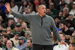 就问你慌不慌！老里谈阿德巴约83分：一个很是有数的夜晚_24直播网