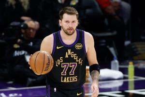 沃西：我生涯见过许多伟大球员 而东契奇是其中最佳之一_24直播网