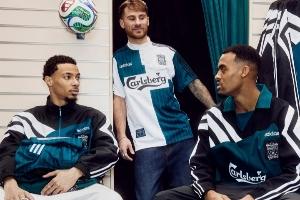 利物浦推出复古系列，，，，，，致敬1995/96赛季客场球衣_24直播网