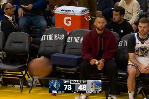 邪了门了！勇士一场角逐伤退3个人 板凳席仅剩2.5人_24直播网