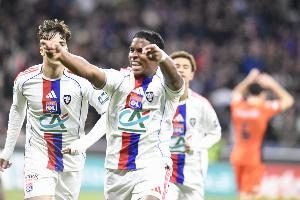 佩蒂特：恩德里克想进球改变角逐，，他在进攻端敢于实验不应被品评_24直播网