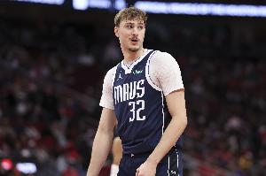 路还很长！弗拉格输球后与敌手逐一拥抱致意_24直播网