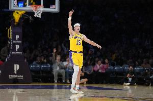 里夫斯再谈居心罚丢：谁人球着实没什么掌握 我只确定必需罚不进_24直播网