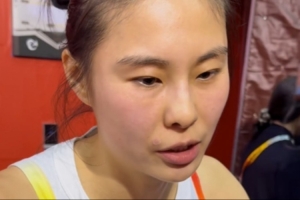 王思雨：家门口作战各人都有家国情怀 打得几多有点紧_24直播网