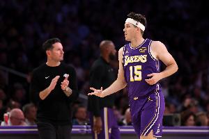 雷迪克：我以为通例时间末段和加时赛 里夫斯的防守都堪称征象级_24直播网