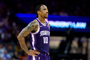 尚有油！德罗赞近三战场均砍35.7分8助2断 投篮掷中率68.4%_24直播网