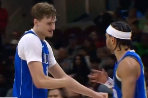 分差20分了！弗拉格飞身大帽哈登&还击助攻内姆哈德三分打停骑士_24直播网