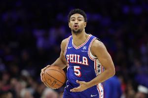 小节14分收角逐！格莱姆斯22中11&8罚全中砍下31分3抢断！_24直播网