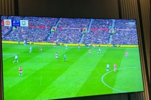 格拉利什社媒晒家中看球照夸赞B费：真是一位难以置信的球员_24直播网