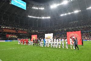 足球报：铜梁龙“演唱会+球赛”模式获得赞赏，，，，，但并非每队都适用_24直播网