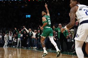 客战绿军！太阳主帅玩笑：我真希望塔图姆不打_24直播网