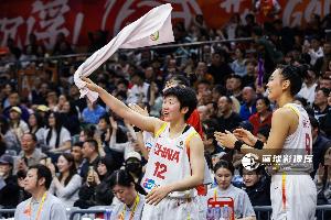 陈玉婕：刚踏上赛场时主要 教练队友给了我很大信心 厥后就铺开了_24直播网