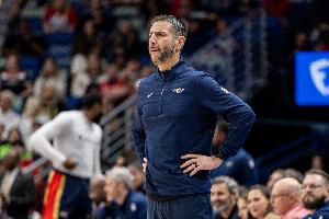 火记：火箭必需强化教练组 若是鹈鹕不留博雷戈可以签下他_24直播网