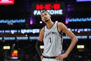 文班：我已经最先思量季后赛了 但尚有角逐要打 我也体贴MVP_24直播网