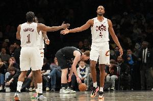 莫布里：我和哈登还在磨合挡拆和战术习惯 尤其是在防守端_24直播网