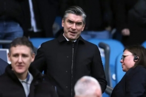 记者：利雅得新月有意利物浦总监休斯，，但利物浦相信他会留队_24直播网