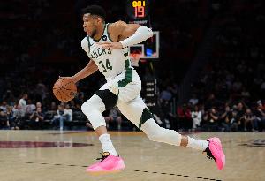 名记：勇士曾想用四个无；；；；；；な茁智┤セ蛔帜父 但未取得希望_24直播网