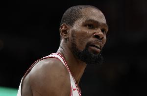 专注报道湖人的记者爆料火箭球员后悔换KD 遭网友狂怼&质疑真实性_24直播网