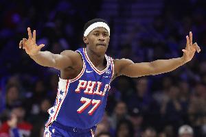 【菜鸟】埃奇库姆38分7板11助2断 贝利33分9板4助3断 雷诺连场30+_24直播网