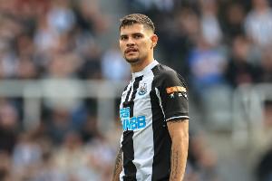 记者：曼联正在评估签下吉马良斯，，，，已经举行了非正式接触_24直播网