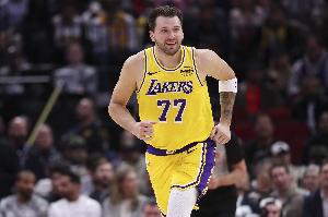 文胖：东契奇连胜时代没有一直在和裁判诉苦 防守也更起劲了_24直播网