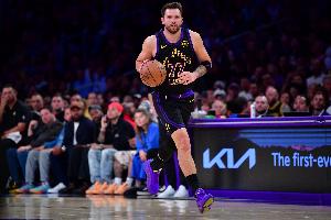 拒绝空砍！东契奇生涯第9次获得50+ 并且9胜0负一场不败_24直播网