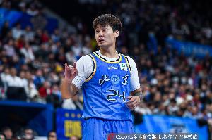 国家队后卫对飙！媒体人：赵睿几凭一己之力带队逆转 继伟砍26分_24直播网