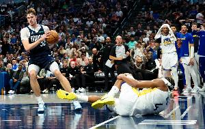 伤病专家浅谈穆迪伤势：有可能髌腱断裂 髌骨脱位 多条韧带损伤_24直播网