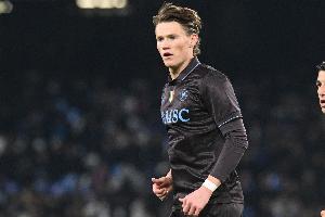 小马拉多纳：麦克托米奈是那不勒斯的“基石”，，，，他的体现至关主要_24直播网