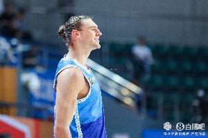 鲁媒：山东新大外助斯蒂尔在太原和球队汇合 克里斯随队康复治疗_24直播网