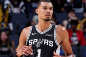 文班亚马又7封盖——为什么要说又？？_24直播网