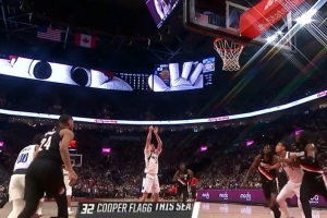 秀啊。。。「ダ褚涣柘禄喂死锼埂つ吕 丝滑跳投2+1_24直播网