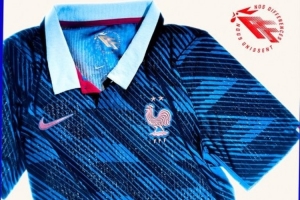 队报：法国队新球衣售价160欧，，，，，球迷以为购置球衣很奢侈_24直播网