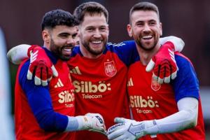 一门已定！德拉富恩特：乌奈·西蒙职位毋庸置疑，，，，，，拉亚也很棒_24直播网