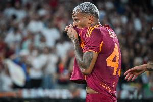 米体：韦斯利在巴西国家队右大腿肌肉受伤，，可能缺席国米vs罗马_24直播网