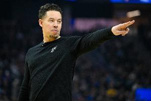 周全着花！马刺13人进场均有得分进账 7人得分上双_24直播网