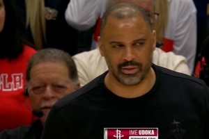 很不满！杜兰特和乌度卡诉苦判罚 先后被吹技犯_24直播网