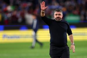 队报：意大利因天气卑劣推迟飞往波黑的行程，，，，将在周一下昼启程_24直播网