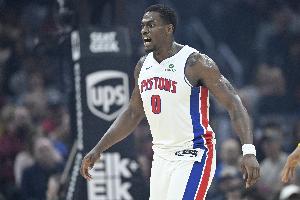 杜伦本赛季不止一次以至少90%掷中率砍下30+ 同盟唯一_24直播网