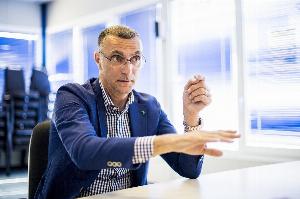 贝尔戈米：你们看巴斯托尼履历了什么？？？？？？推荐马尔蒂尼当意足协主席_24直播网