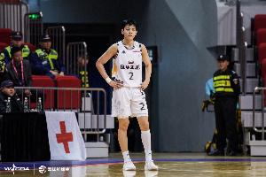 杨舒予更博：试错中生长&继续冲！希望各人理性观赛 继续支持女篮_24直播网