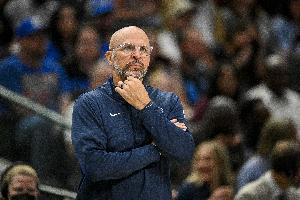 看似赢了~独行侠胜湖人后状元签概率暴跌2.3% 前四概率暴跌8.2%_24直播网