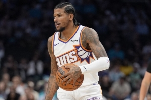 杰伦·格林首发36分钟 21中11&三分7中2砍25分4板4助 泛起6失误_24直播网