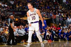 8助！肯纳德：现在肩负的组织使命更重了我也很顺应 做真实的自己_24直播网