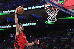 球星成色十足！阿夫迪亚19中11&13罚12中砍下35+4+5带队升第八_24直播网